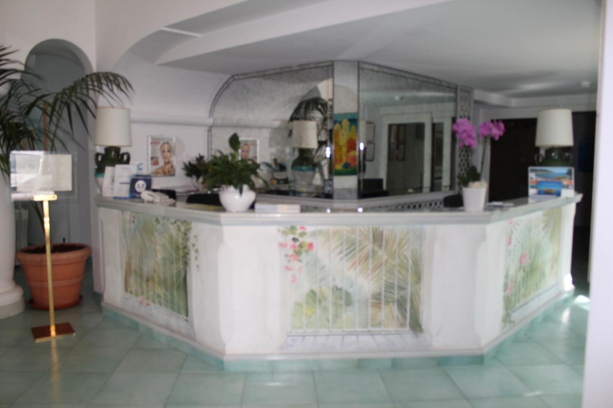 Hotel Floridiana Terme Иския Екстериор снимка